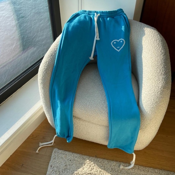 Carsicko Hoodie and Joggers - Picture 3 of 6